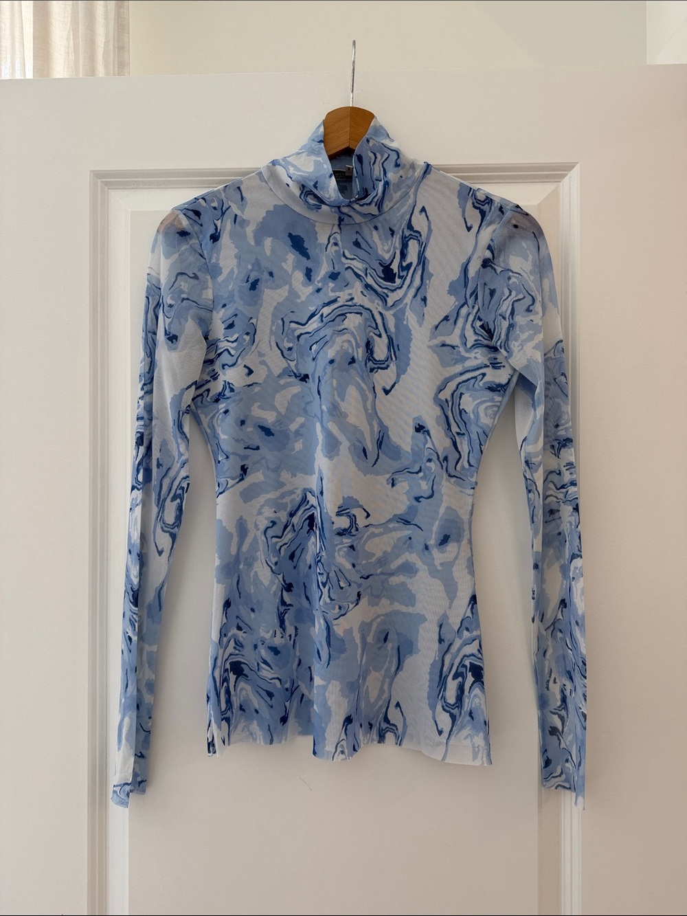Marble-Pattern Light Blue Mock Neck Long Sleeve Top